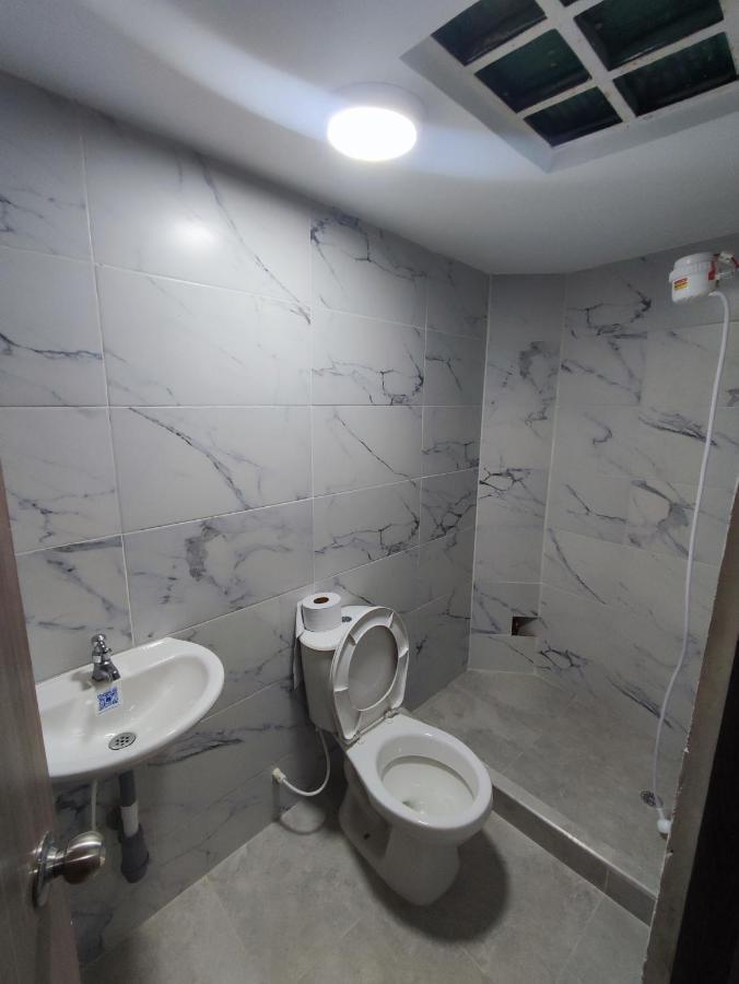 Baruch Capsula Hotel Bogota Bagian luar foto